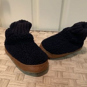 Little kids’ Sherpa slipper